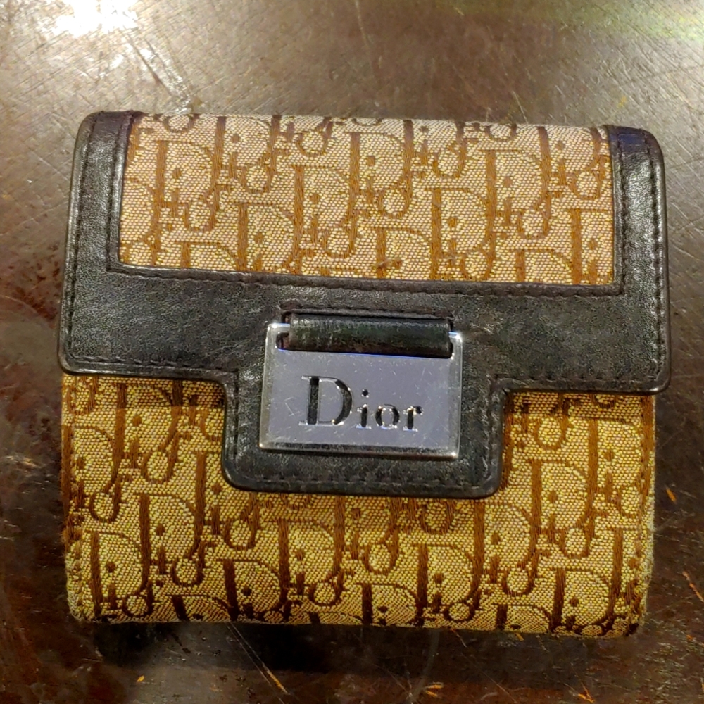 Dior Wallet